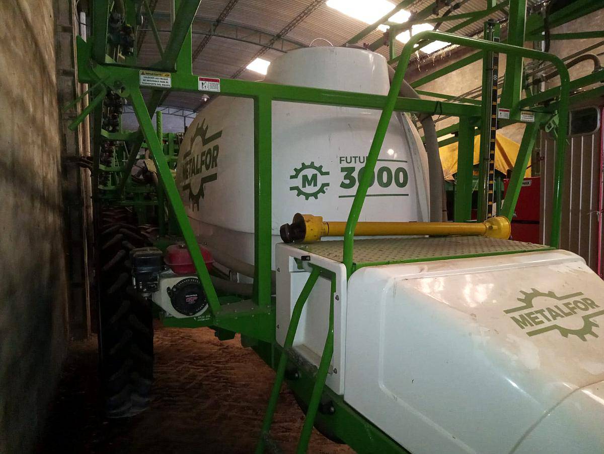 Pulverizadora Metalfor Futur 3000 (2022)