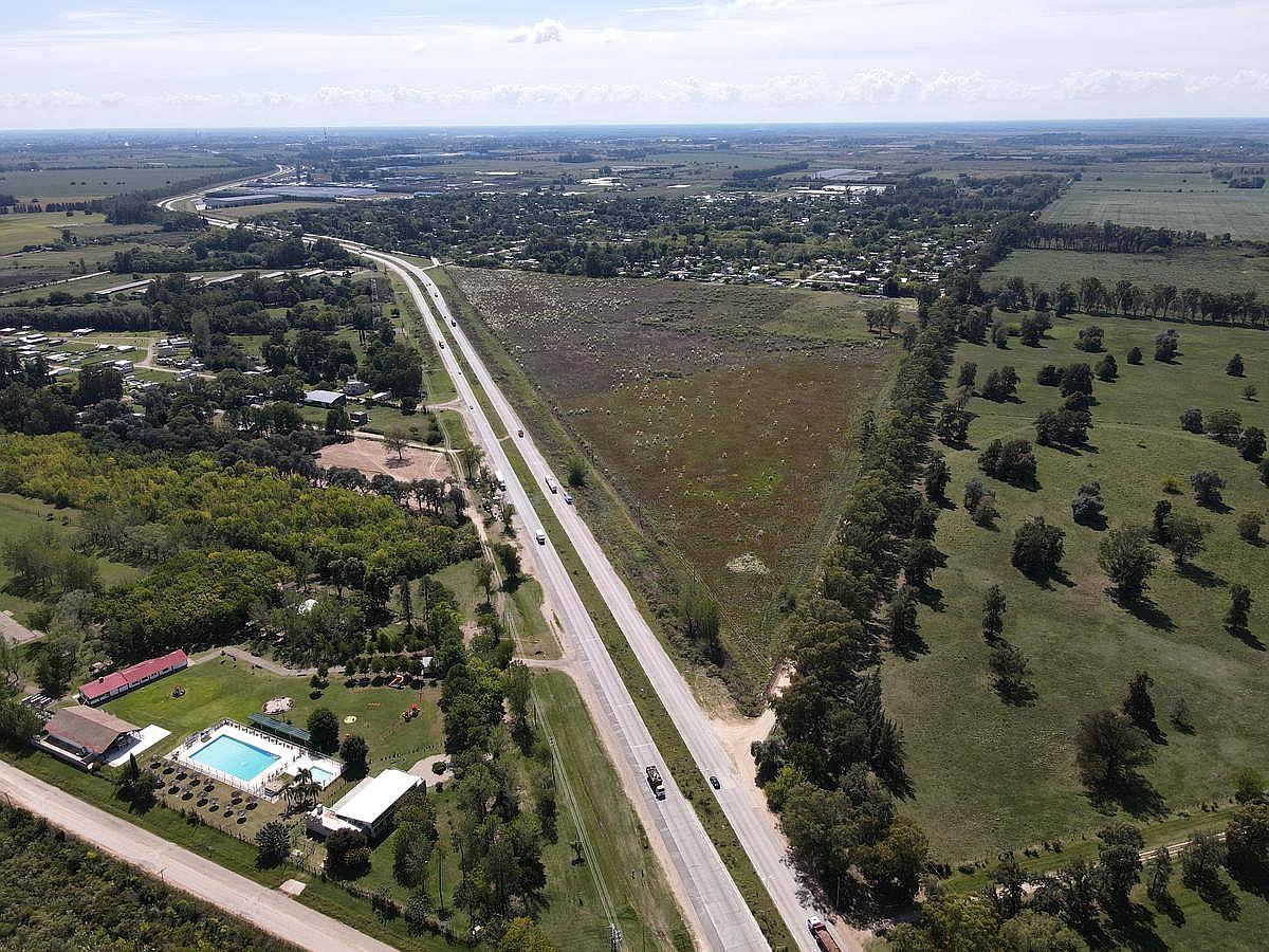 Excelentes 17 Hectareas, 800 Metros de Frente Sobre Ruta 6
