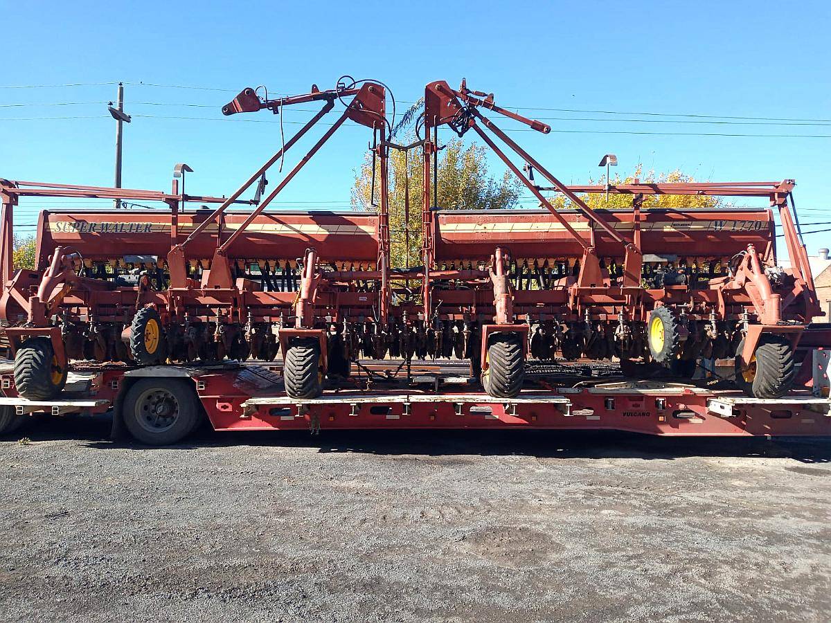 Sembradora Super Walter W1770 Serie IV de 51 a 21 cm