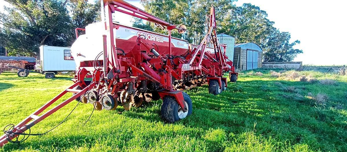 Sembradora Crucianelli Pionera 48-20