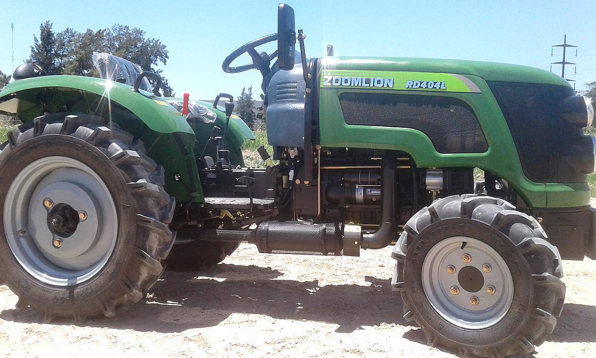 Tractor Viñatero Tipo John Deere 45 HP, 4X4 Marca Chery Agroads