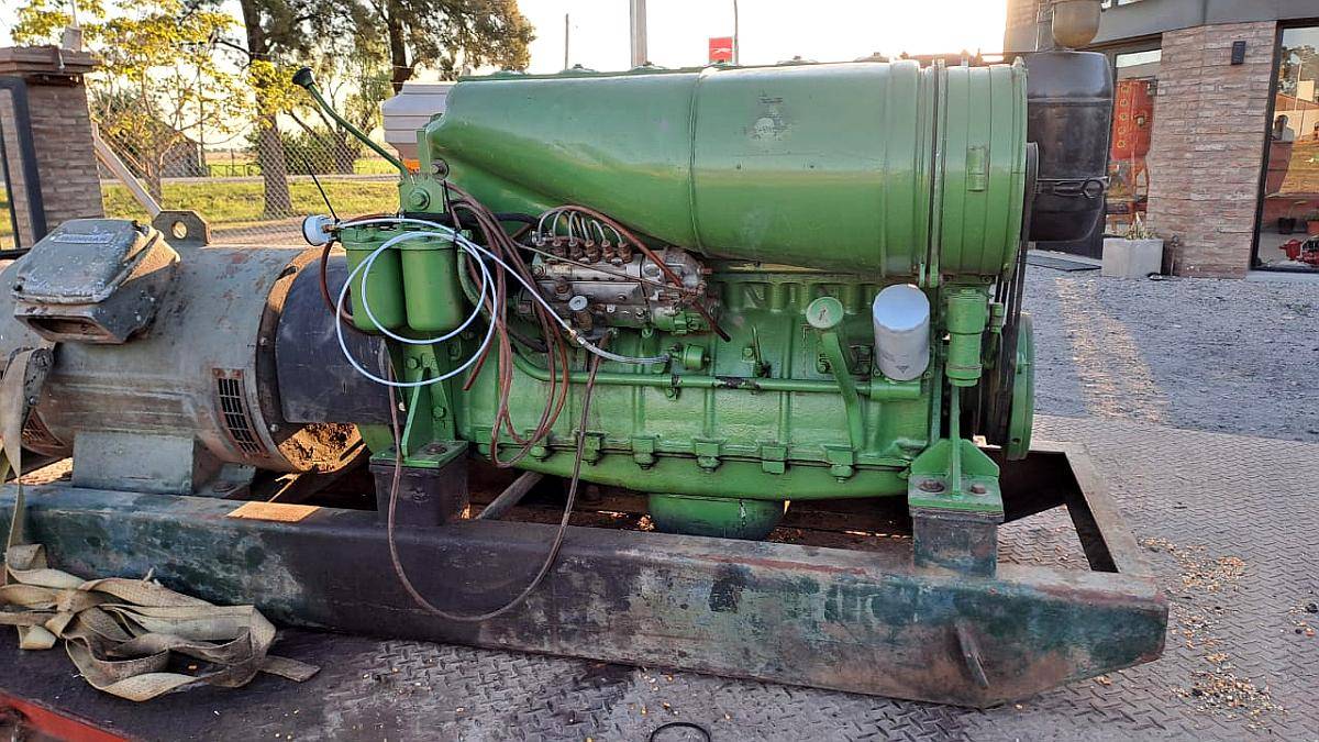 Grupo Electrógeno. Trifásico. 94 KVA