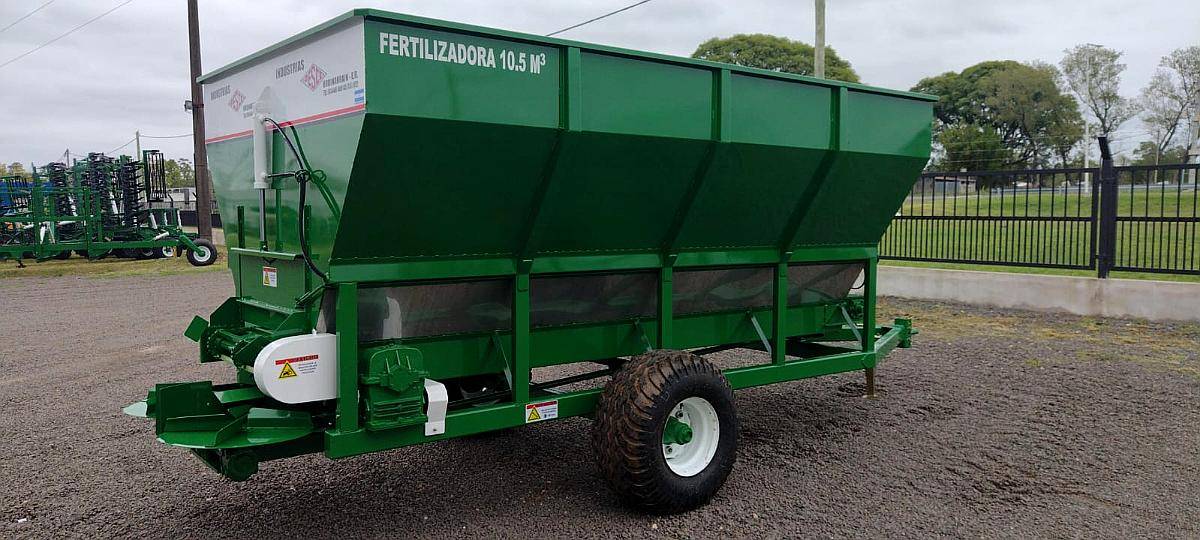 Desparramadora Pesce de Guano 10,5 M3. Engomada