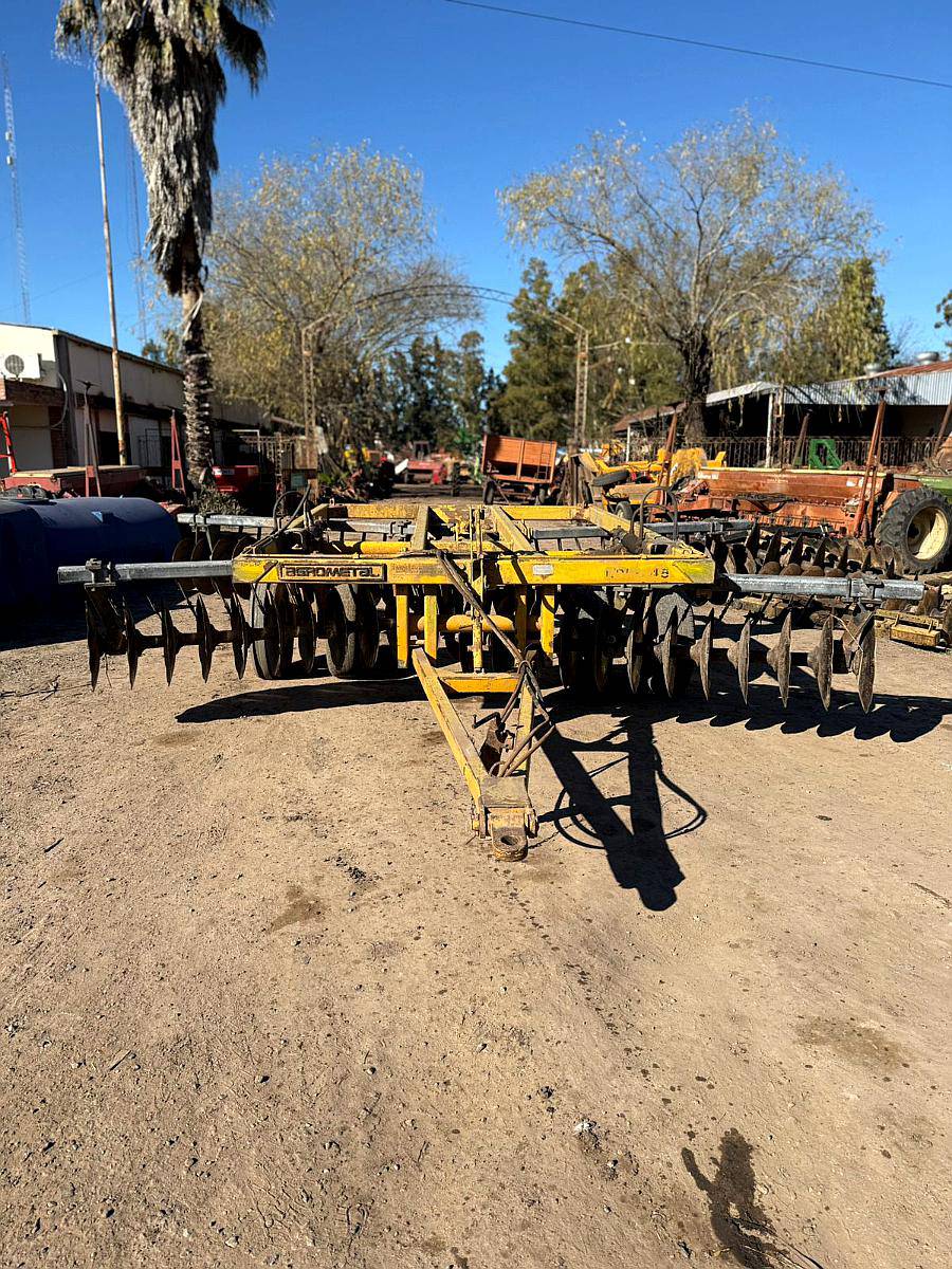 Desencontrada Agrometal de 48 Platos Reparado de Chacra