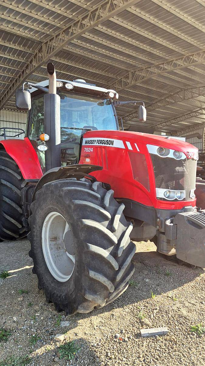 Tractor Massey Ferguson 7624 2015