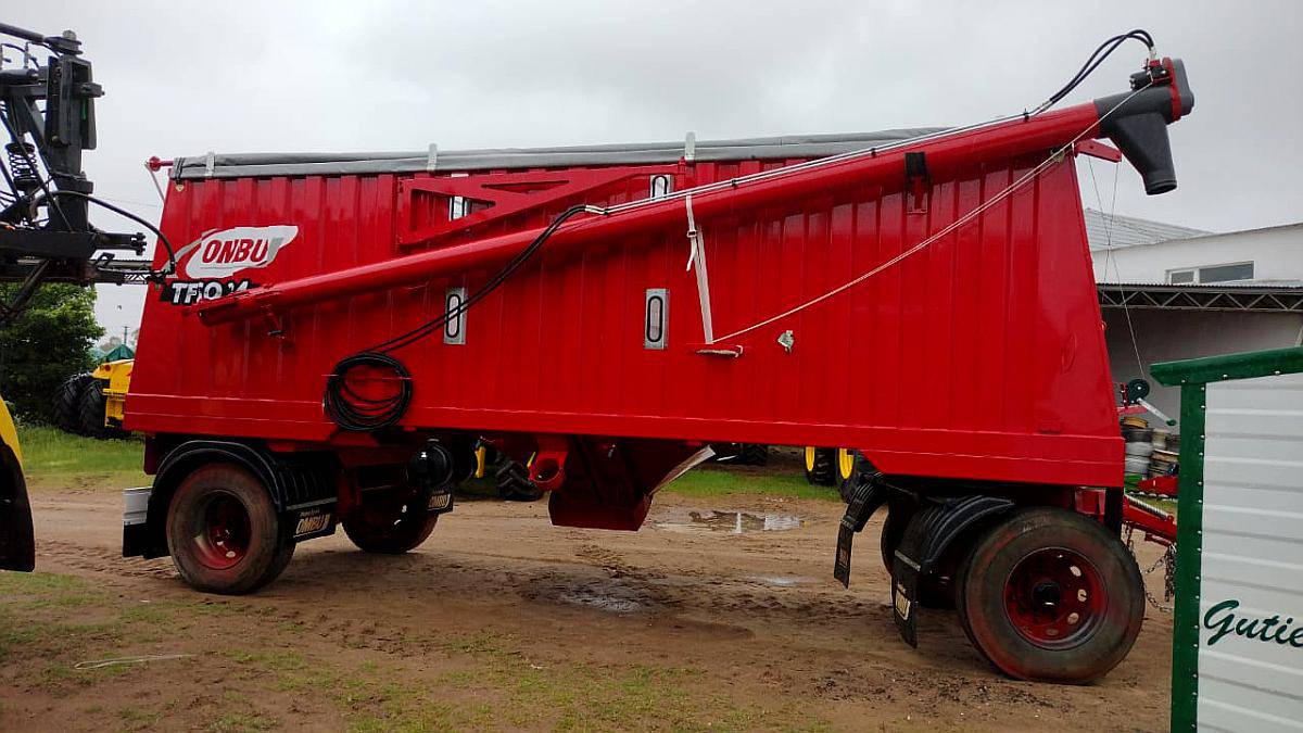Tolva Semilla Fertilizante Ombú Tfso 24 Nueva