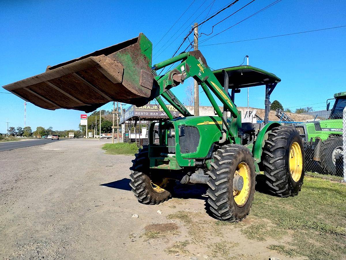 John Deere 5425, año 2012
