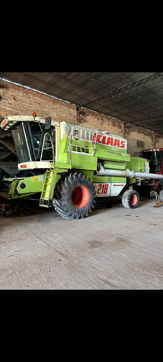 Cosechadora Claas Mega 218