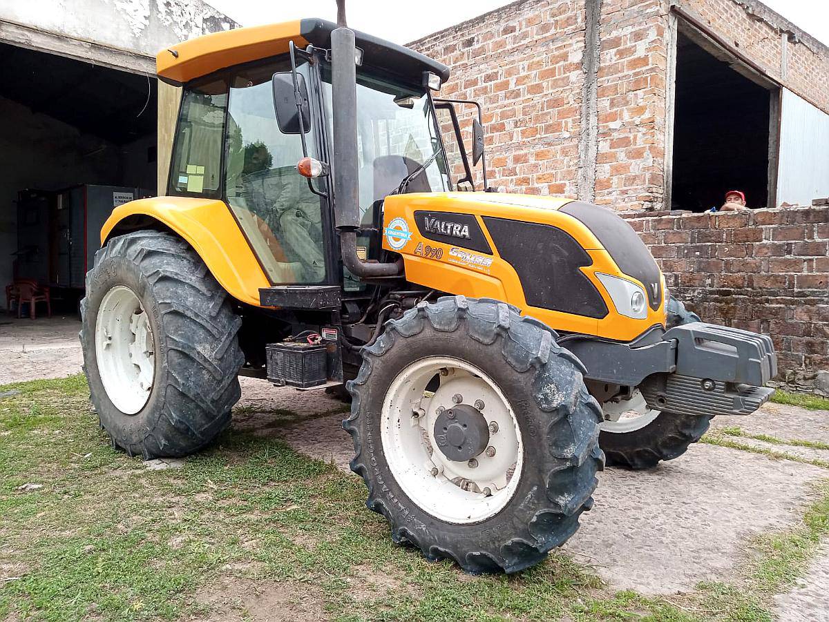 Tractor Valtra A990 año 2017