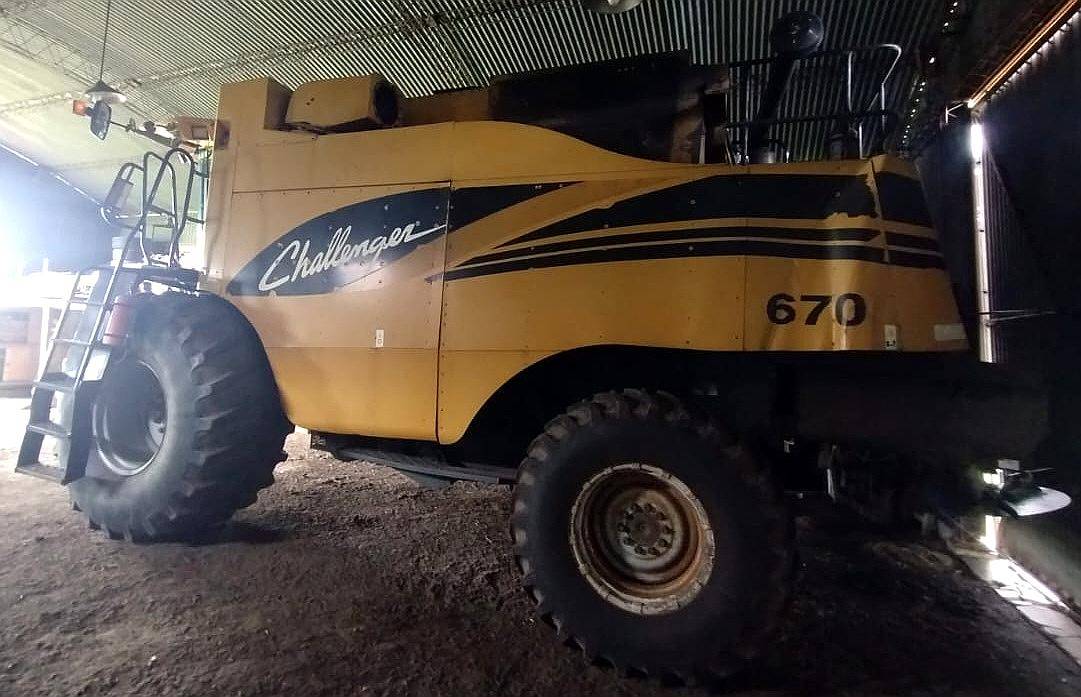 Cosechadora Challenger 670 - Usada