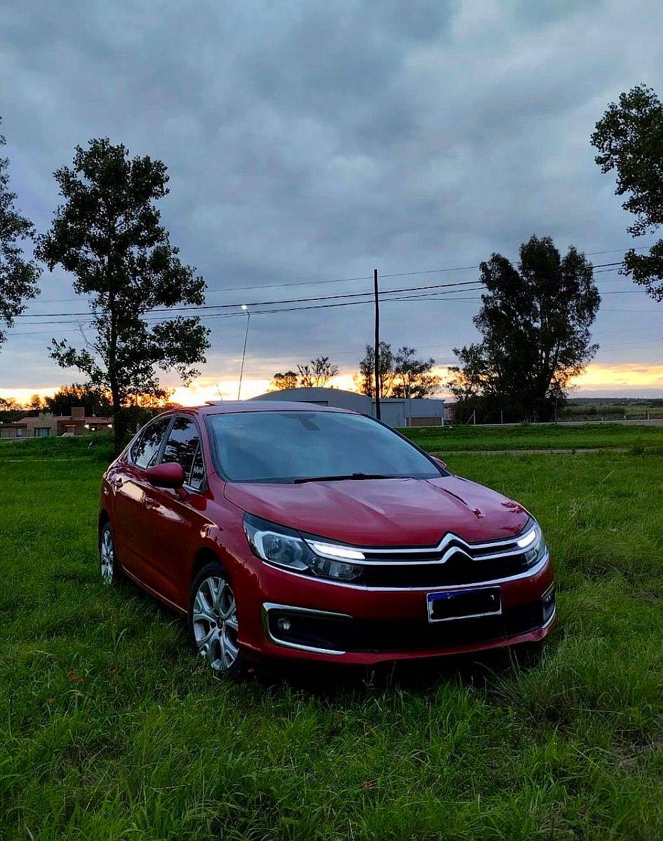 Auto Citroen C4 Lounge