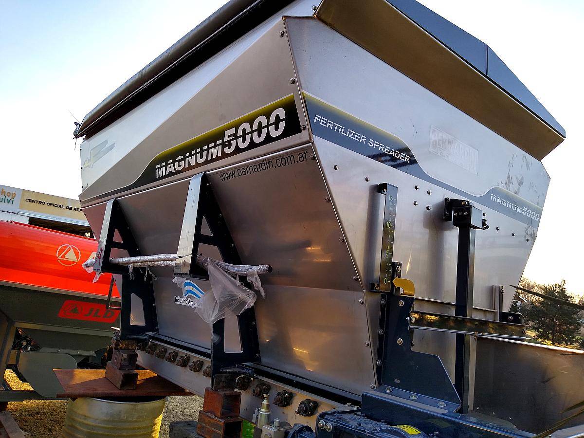 Fertilizadora Tolva Magnum 5000 Acero Inox Nueva