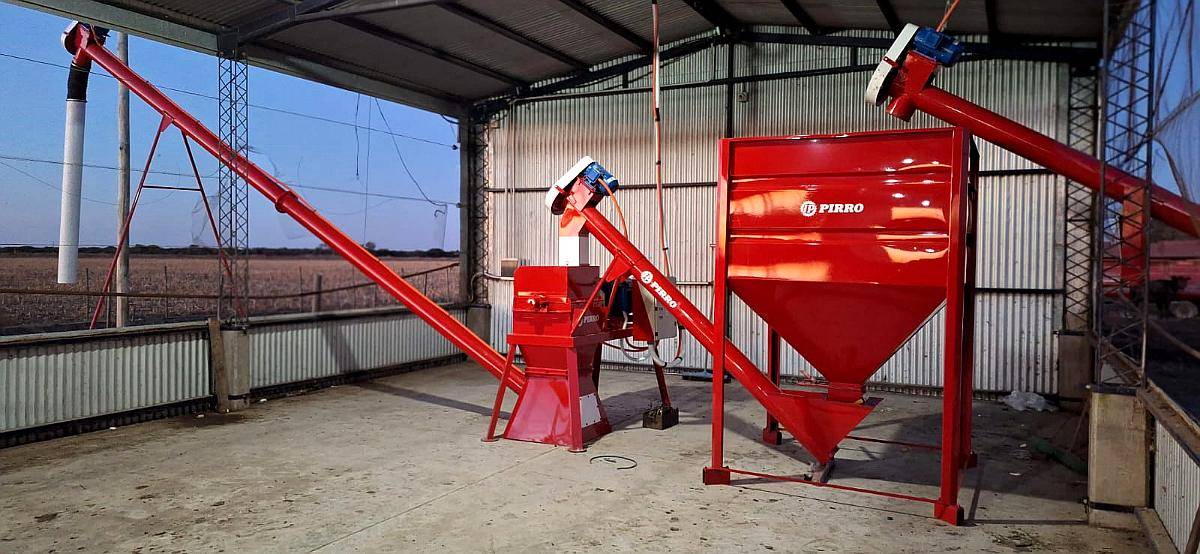 Moledora de Cereales Eléctrica Fija Pirro JP 2008