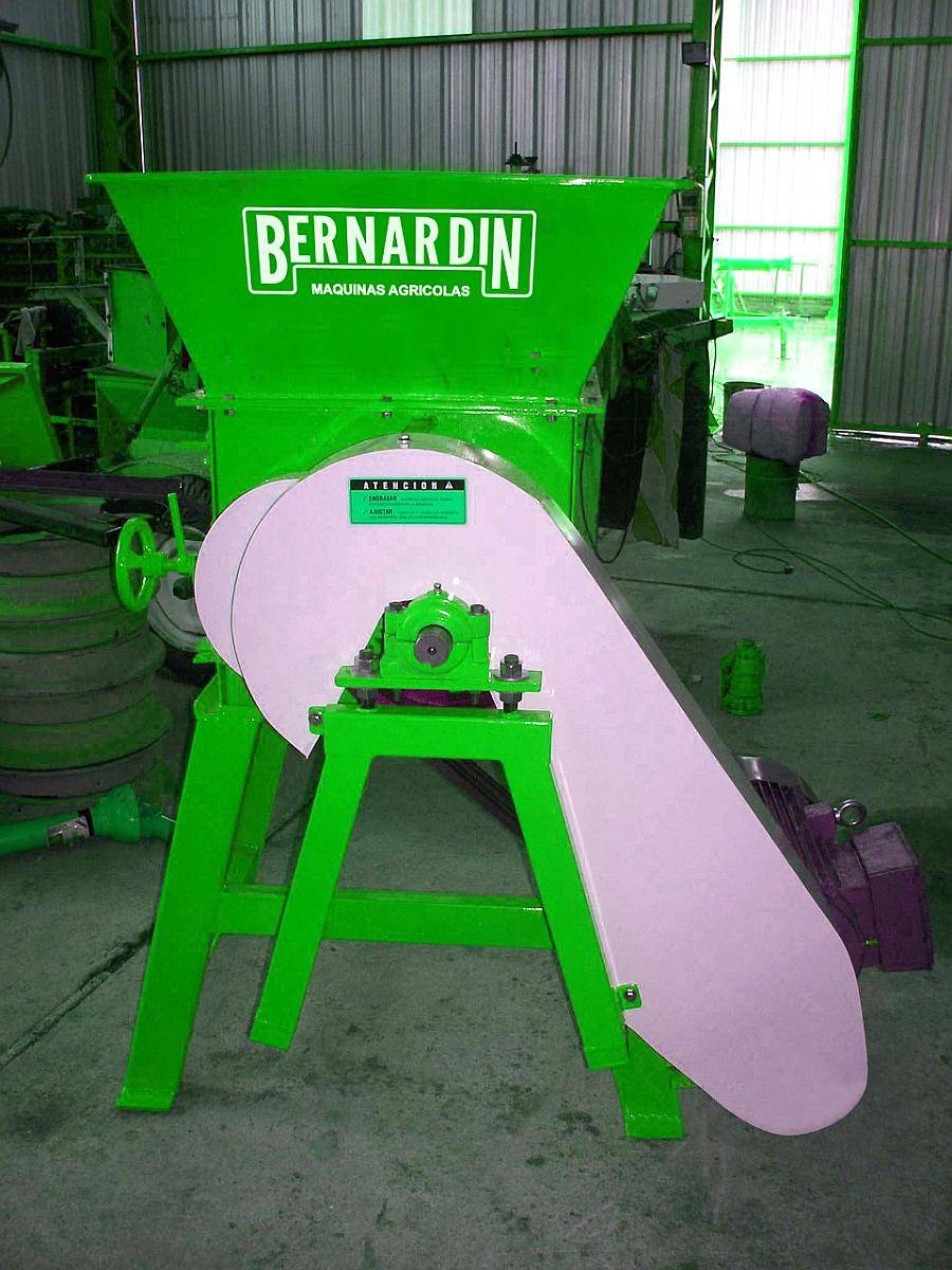 Quebradora Fija de Granos. Bernardín