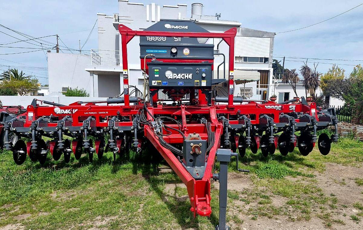 Sembradora Apache 18000 AIR Drill - 29 a 20 y Soja a 40