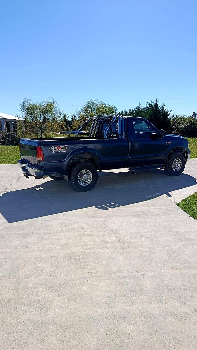 Ford F-100 Duty 4X4