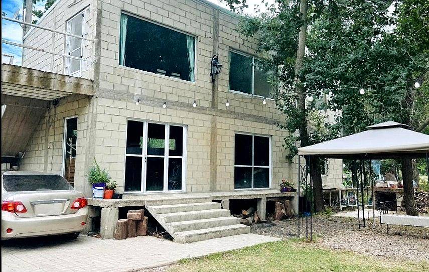 Casa de Tres Dormitorios. Alegre. Ranchos