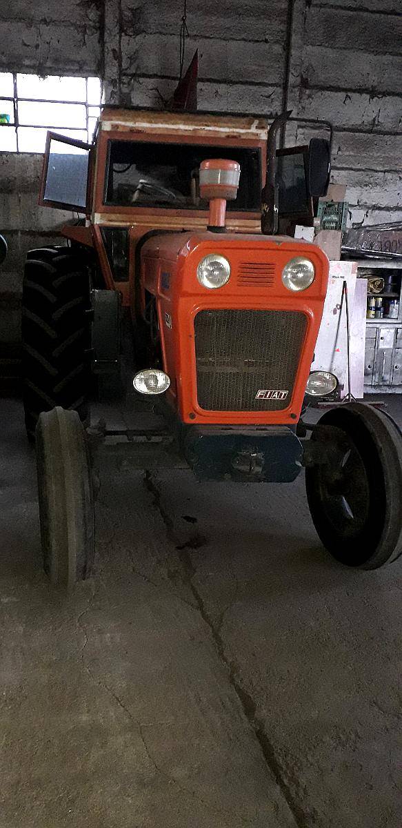 Tractor Fiat 800e muy Bueno