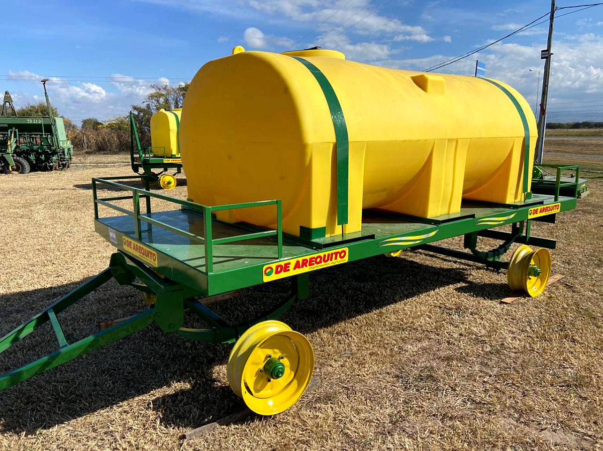 Acoplado Tanque Plástico de 3500lts Directo de Fabrica