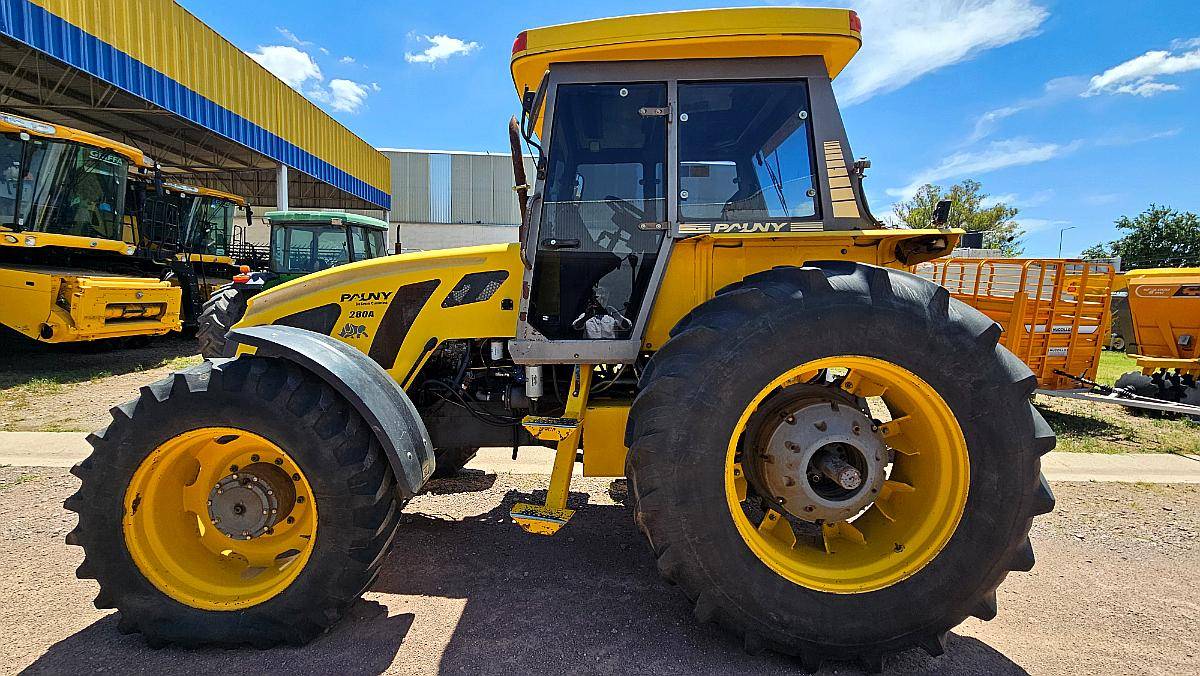 Tractor Pauny 280 a 2013, 7500 HS, Cabina con Aire