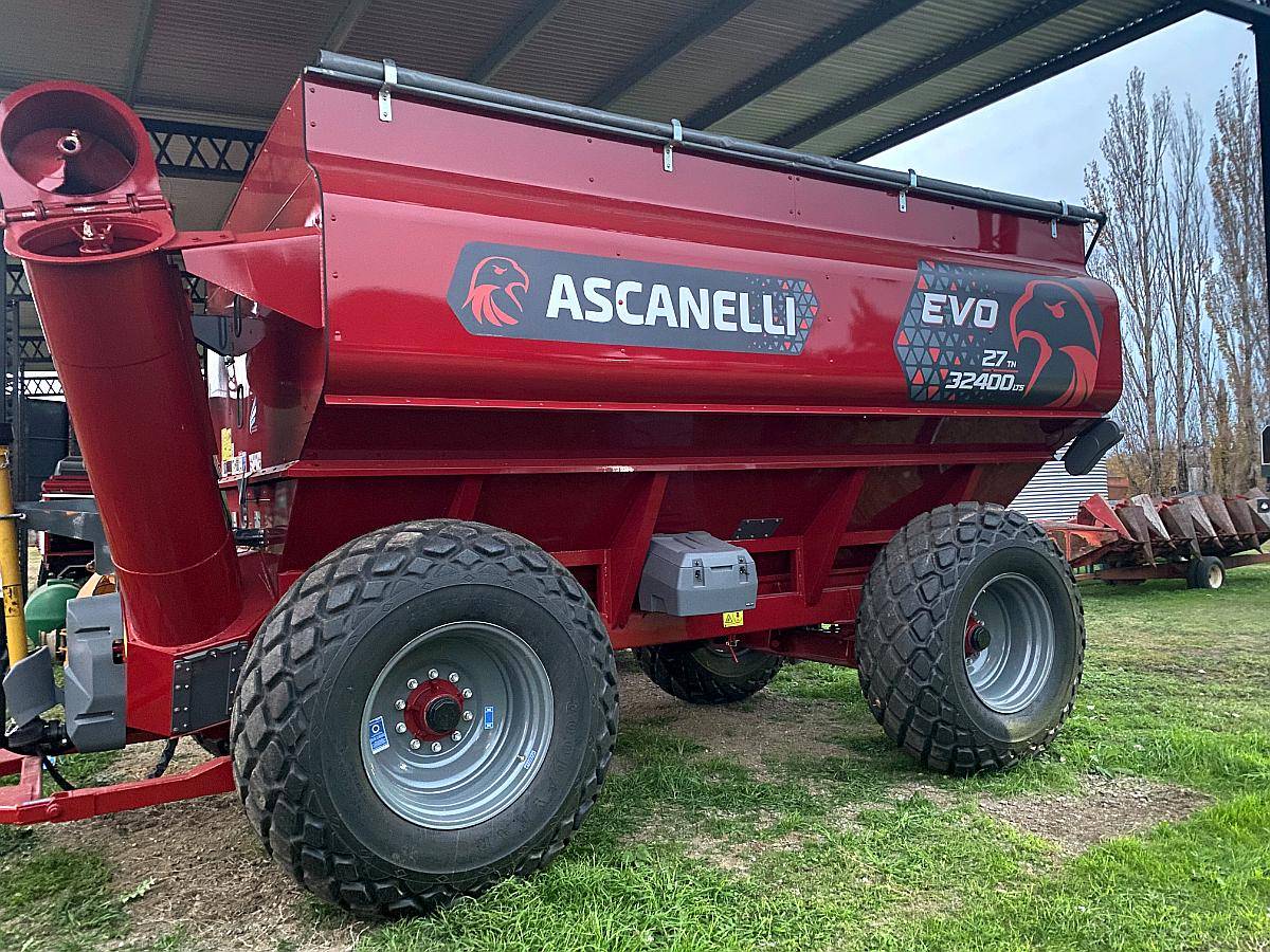 Tolva Autodescargable Ascanelli 27 TN C/ Balanza y Cubiertas