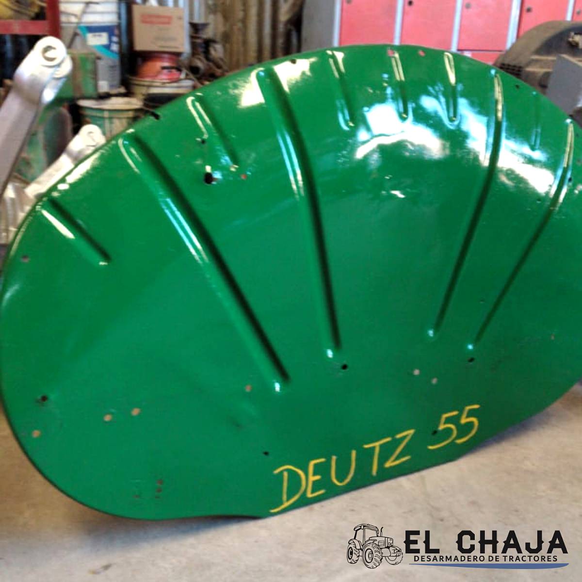 Guardabarros Marca Deutz 55.