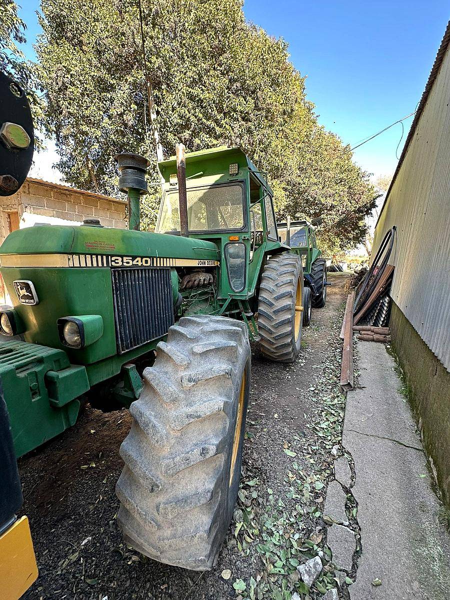 Tractor John Deere 3540
