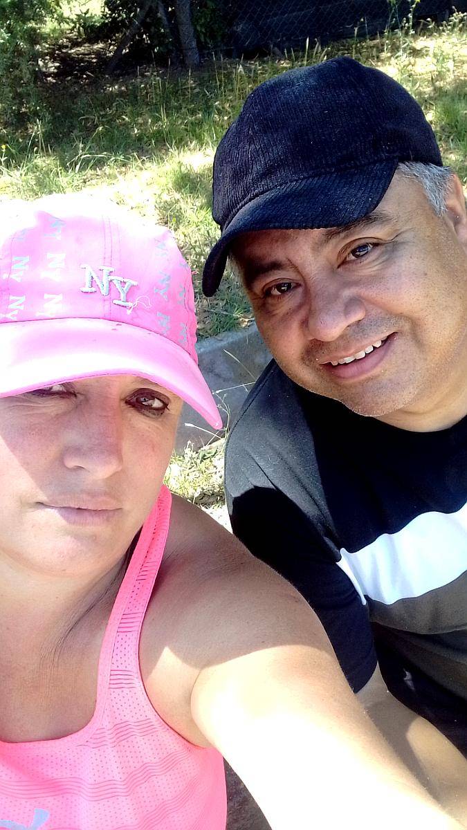 Hola Buscamos Trabajo Urgente X Favor Necesitamos Trabajar