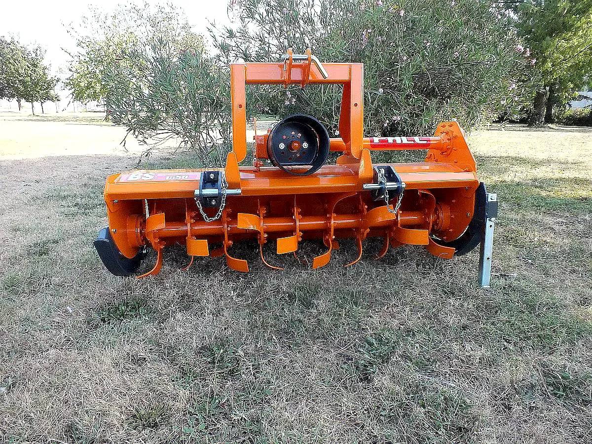 Rotovator BS Super 1550 C/cadena - Yomel - Disponible