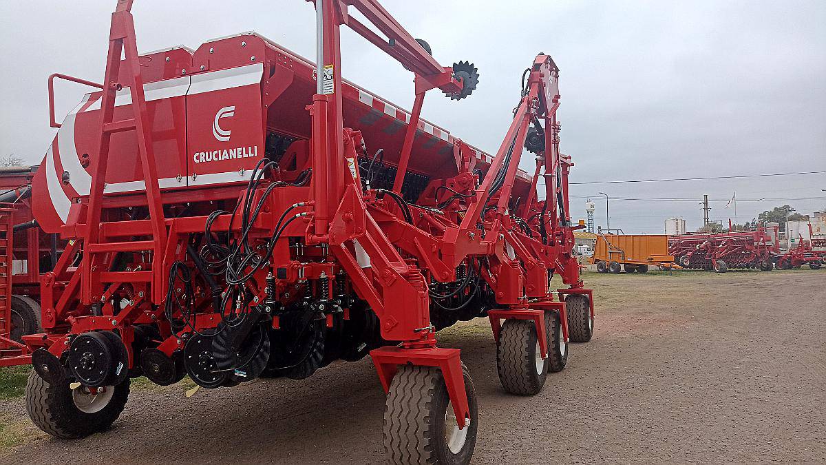 4717 Pionera Disponible, Lista para Salir a Sembrar