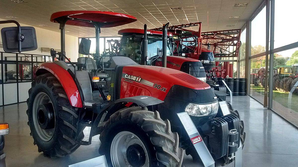 Case Farmall JX 90 100 110 CV 4X4 Fijo En Peso Agroads case-farmall-jx-90-100-110-cv-4x4-fijo-en-peso-agroads
