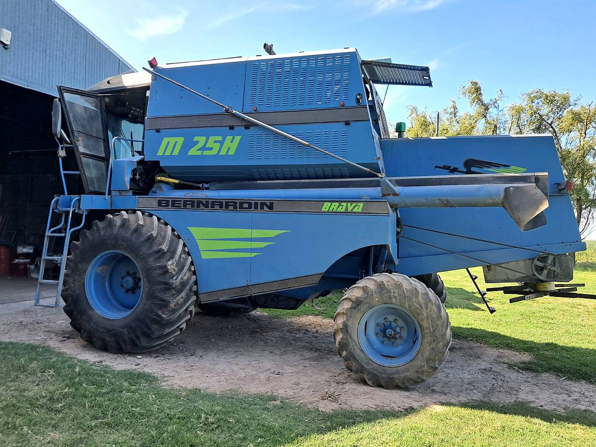 Cosechadora Bernandin Brava M25