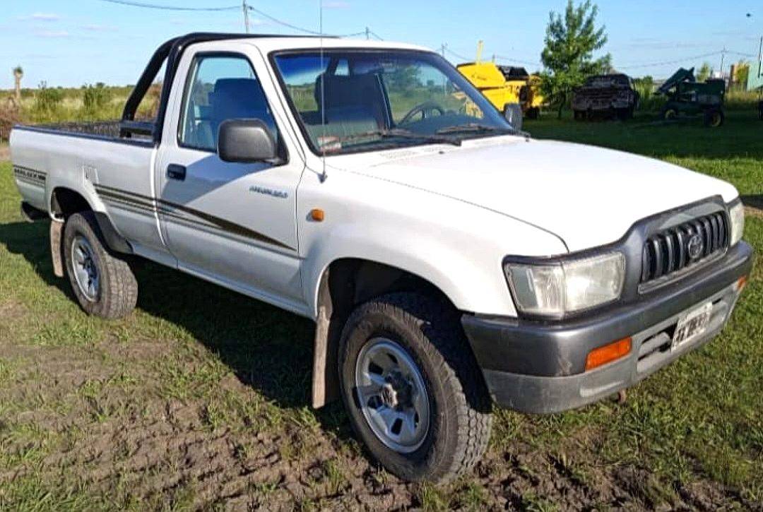 Toyota Hilux 3.0 4X4 2004