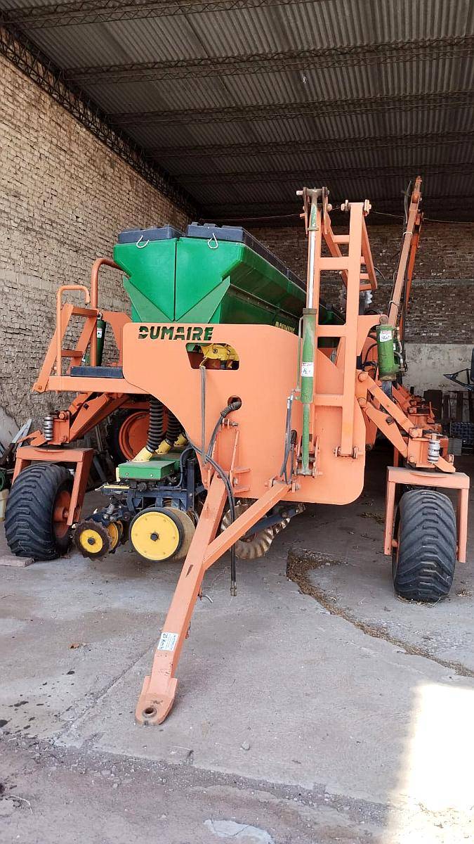 Sembradora Dumaire 810 de 26 a 42 año 2017