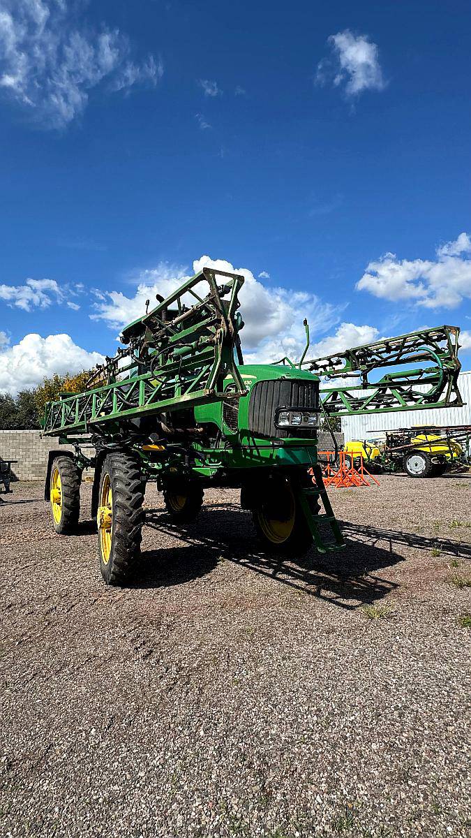 Pulverizadora John Deere 4630. año 2012.