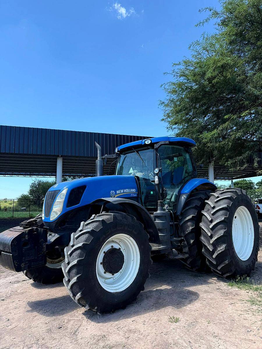 Tractor New Holland T7. 215 Dual C/piloto