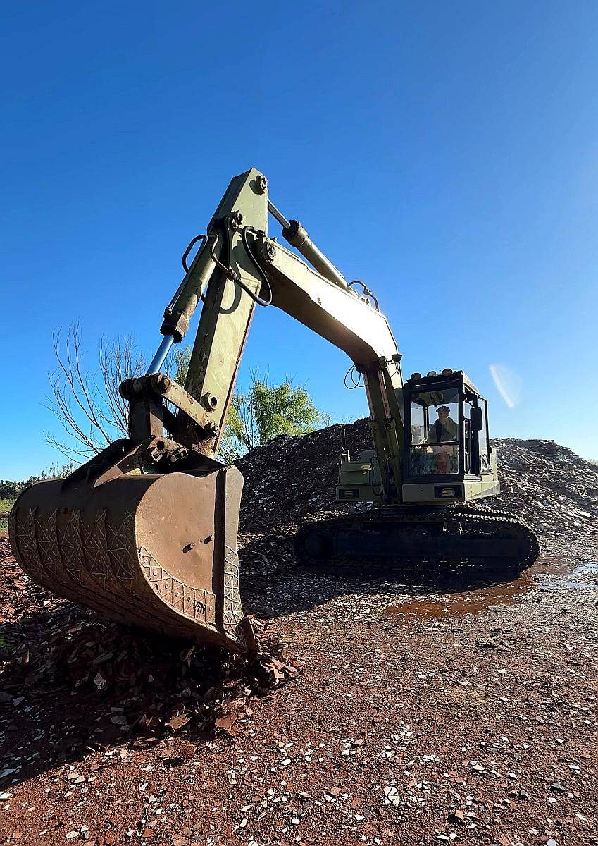 Excavadora Hydromac Europa 145 con Joystick