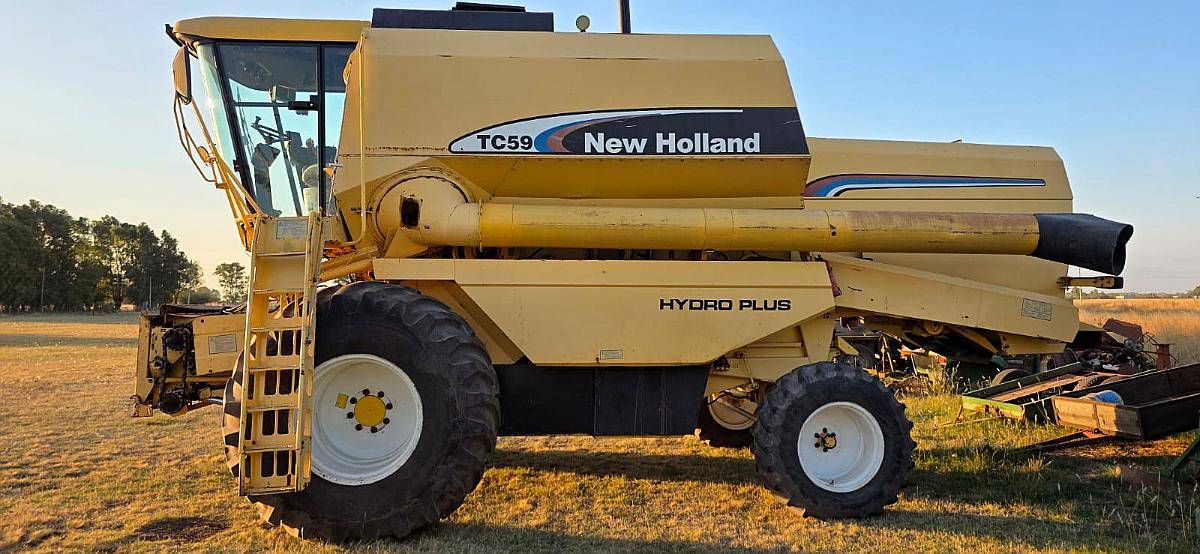 Cosechadora New Holland TC 59 2006 -