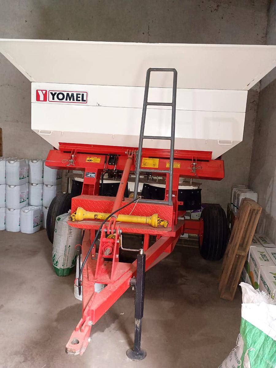 Fertilizadora Yomel RD 2022