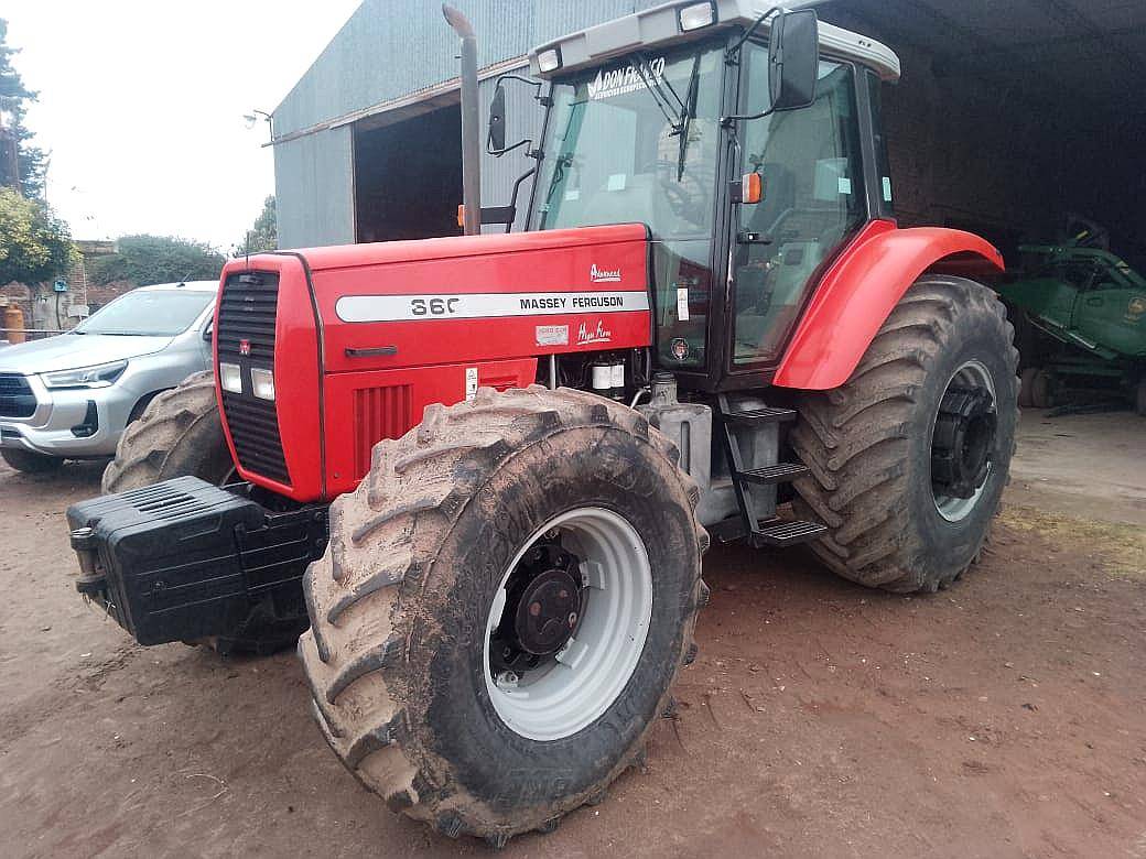 Tractor Massey Ferguson 660 160 HP año 2005