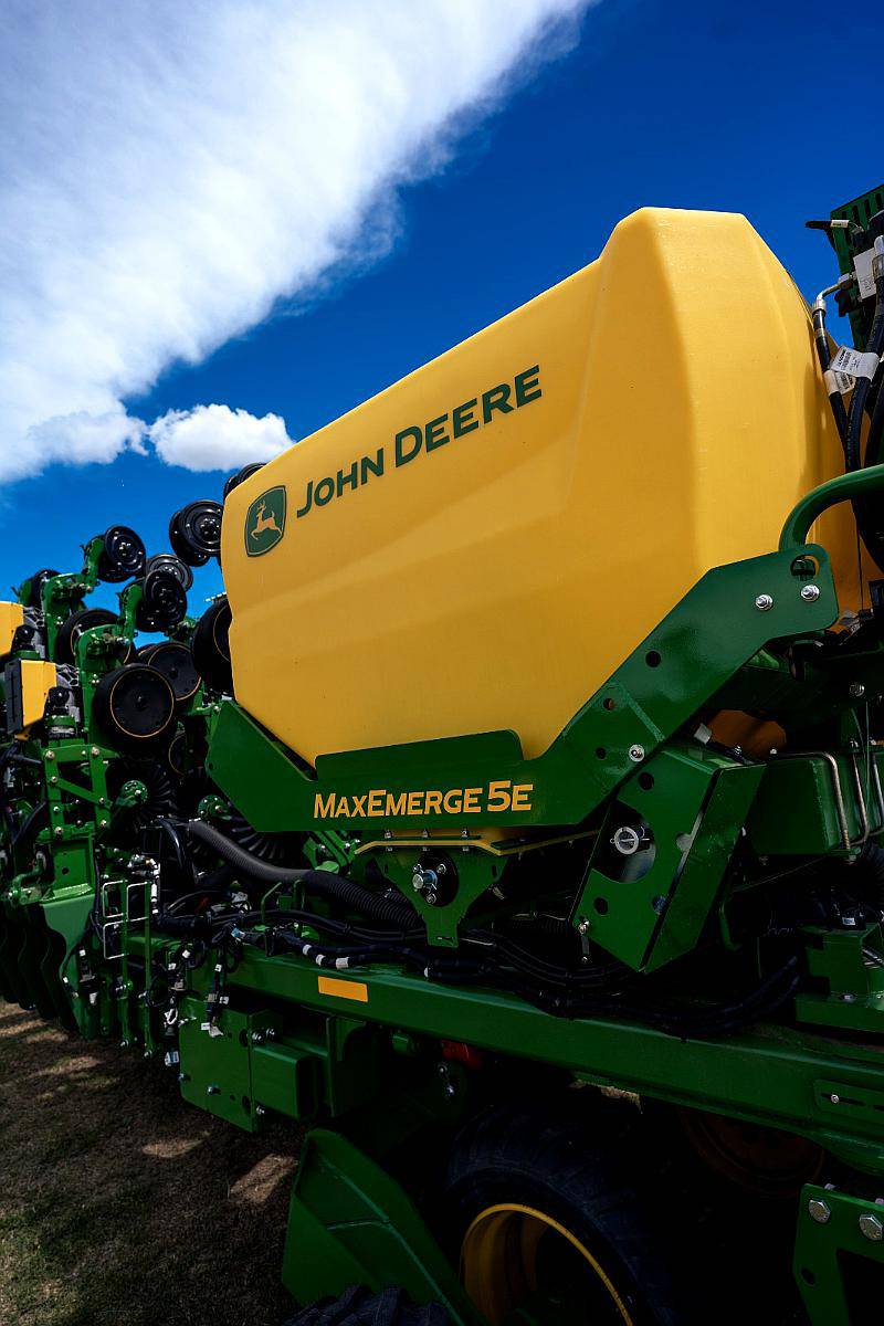 𝐍𝐔𝐄𝐕𝐀 Plant. Sembradora Serie DB 40