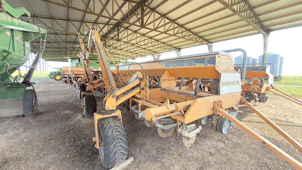 Sembradora Agrometal TX Mega 22 Surcos a 52,5