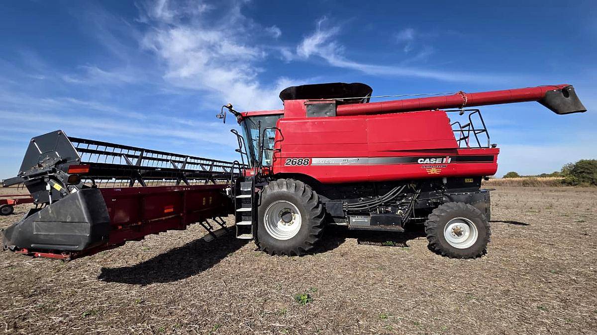 Cosechadora Case IH 2688, año 2012, Plataforma 30 Pies