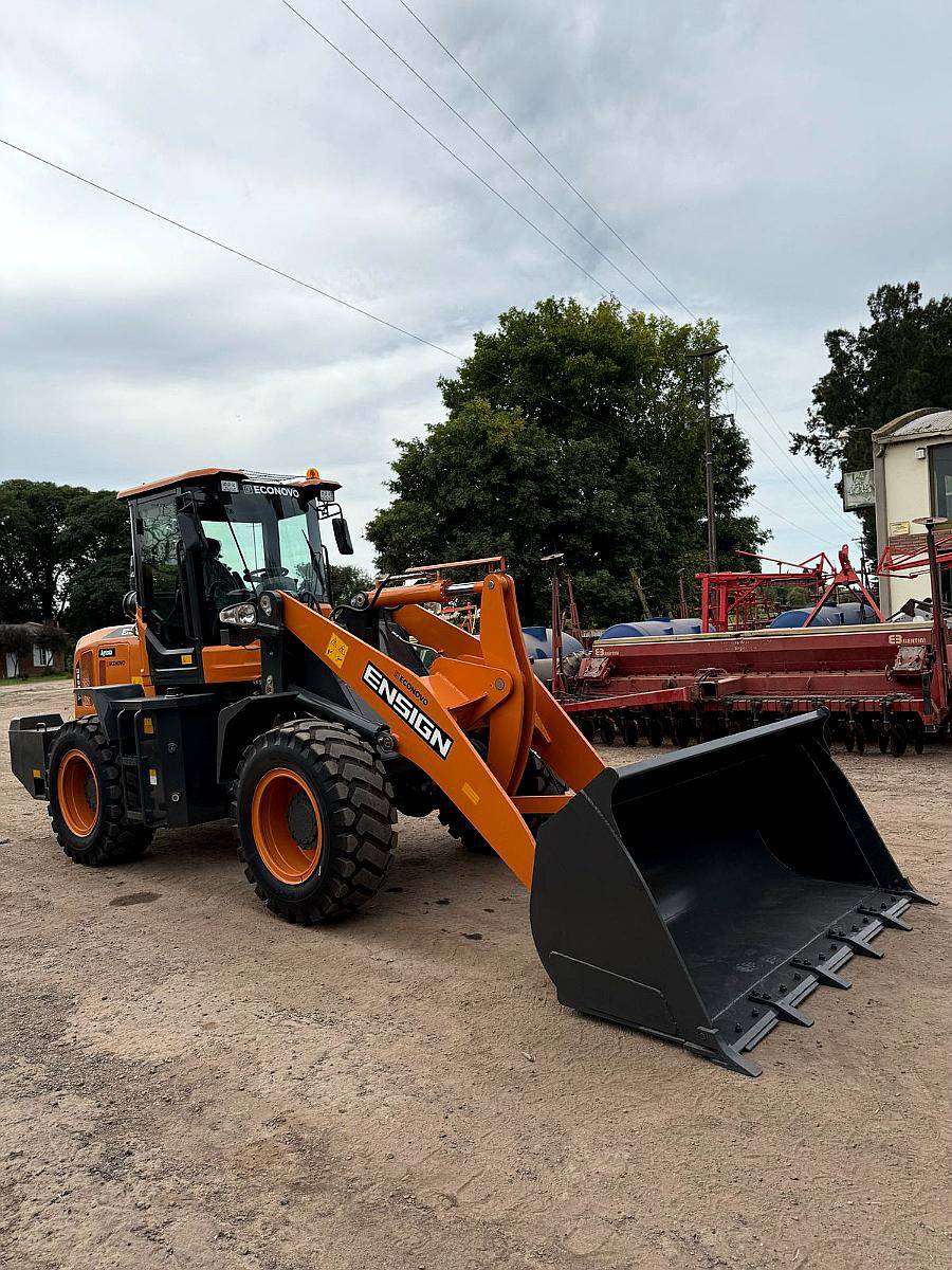 Pala Cargadora Ensing Yx625c