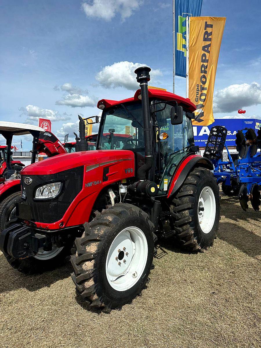 🚜 Tractor YTO 754 – 75 HP Potencia y Confiabilidad