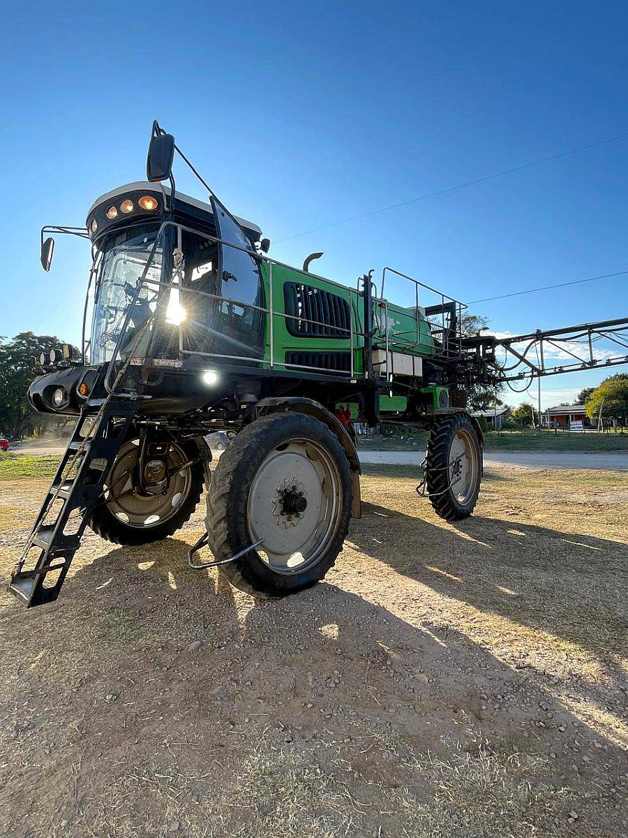 Pulverizadora Metalfor Multiple 3200 SE año 2014