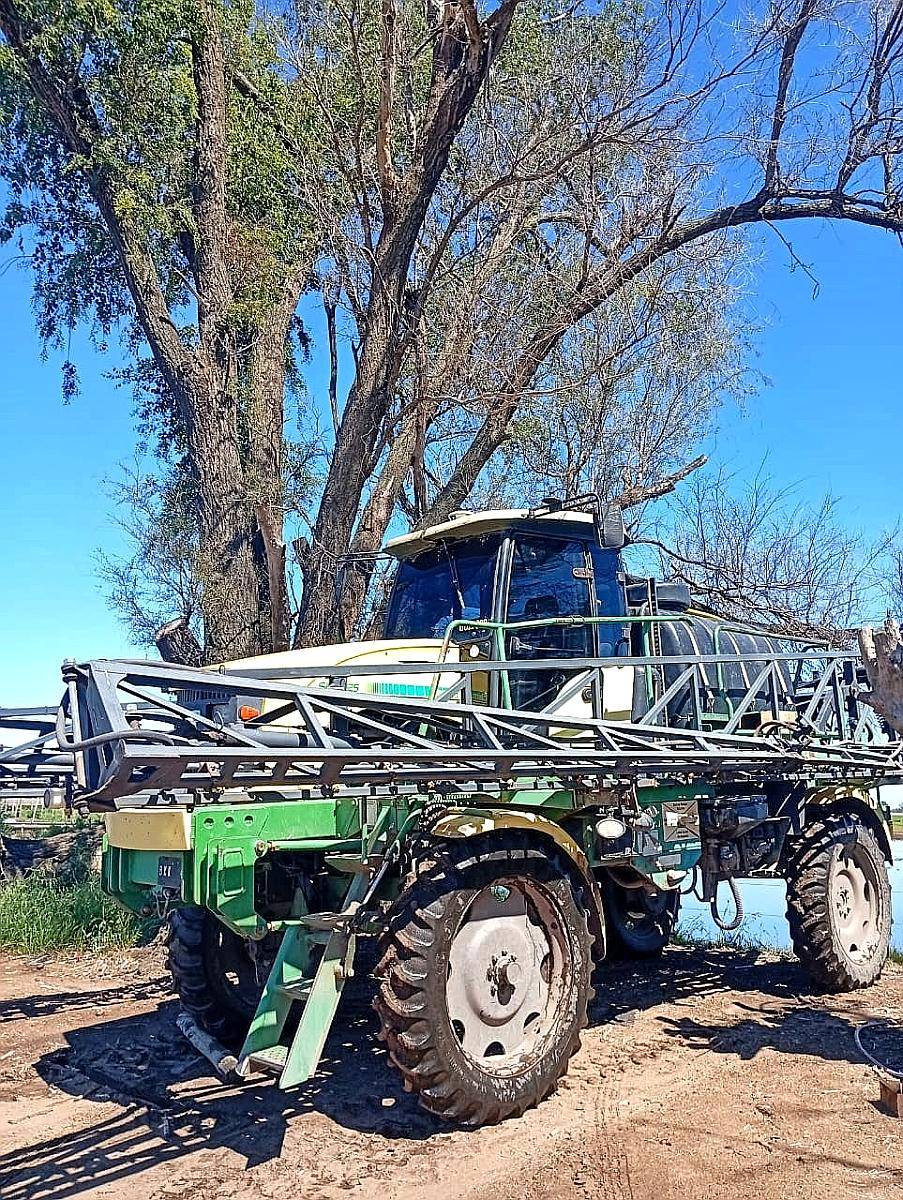 Pulverizadora Caiman SP 3228 año 2008 con Piloto Trimble