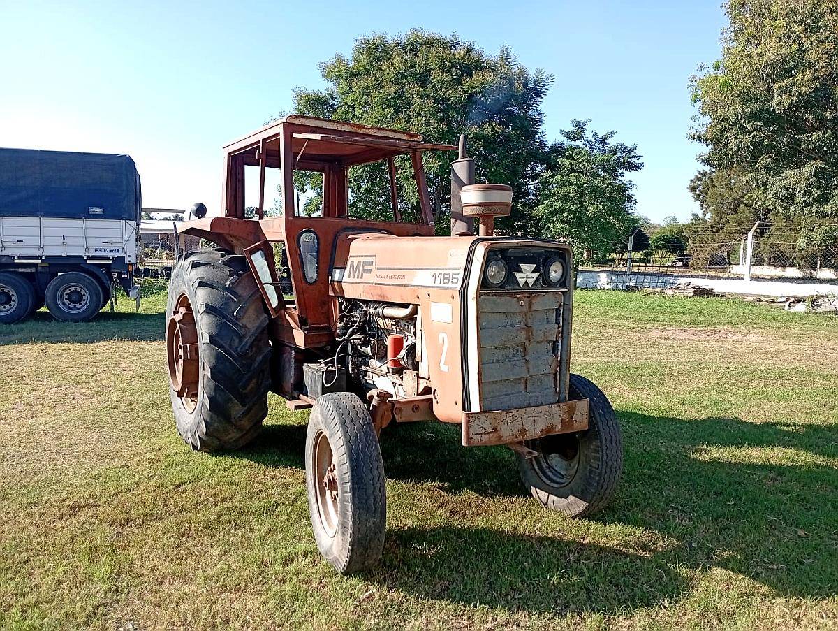 Tractor Massey Ferguson 1185 muy Buena Mecánica