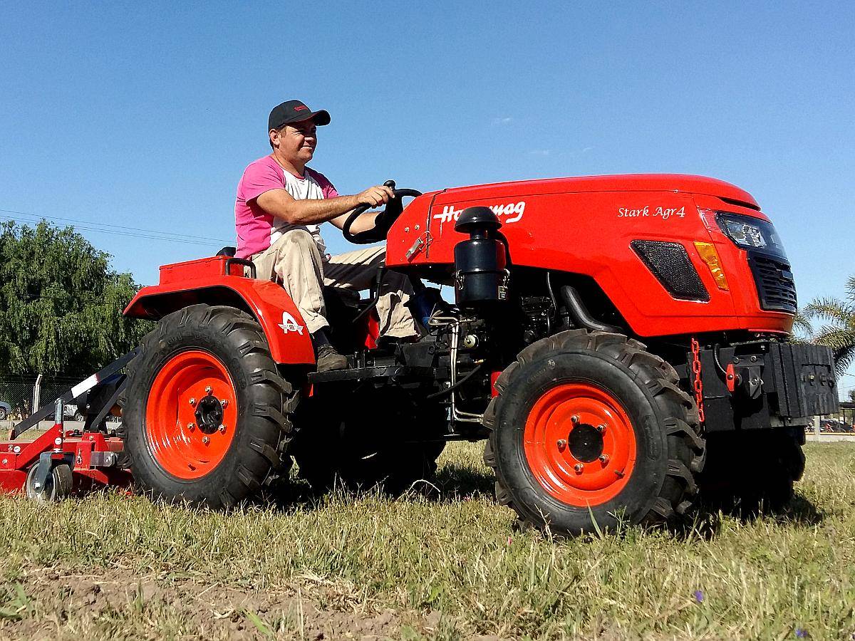 Tractor Hanomag 25hp AGR4