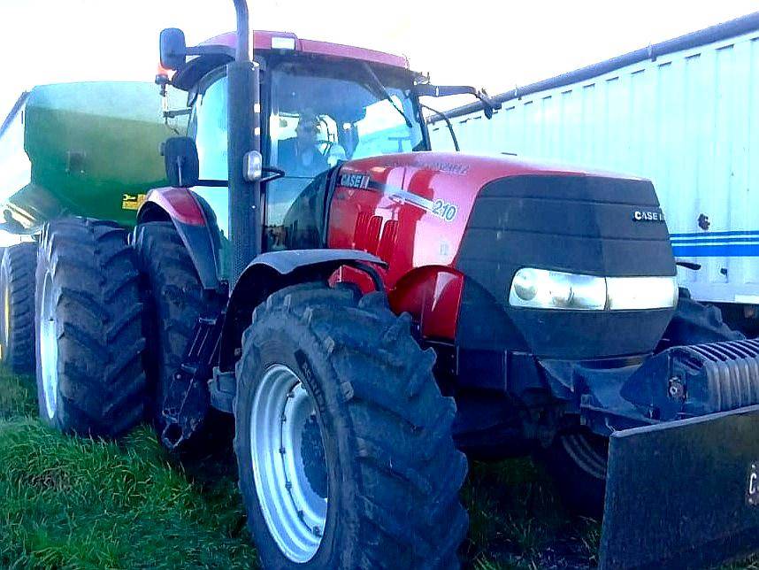 Tractor Case Puma 210, año 2013